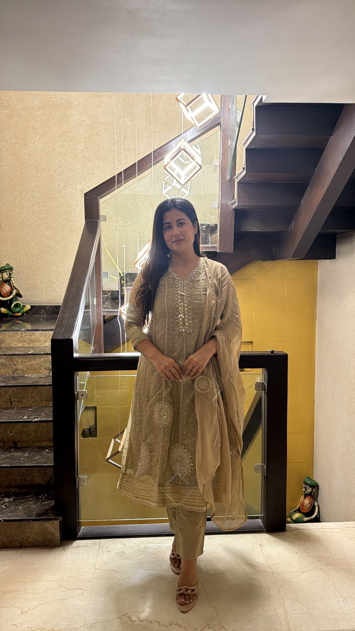 Juhi set