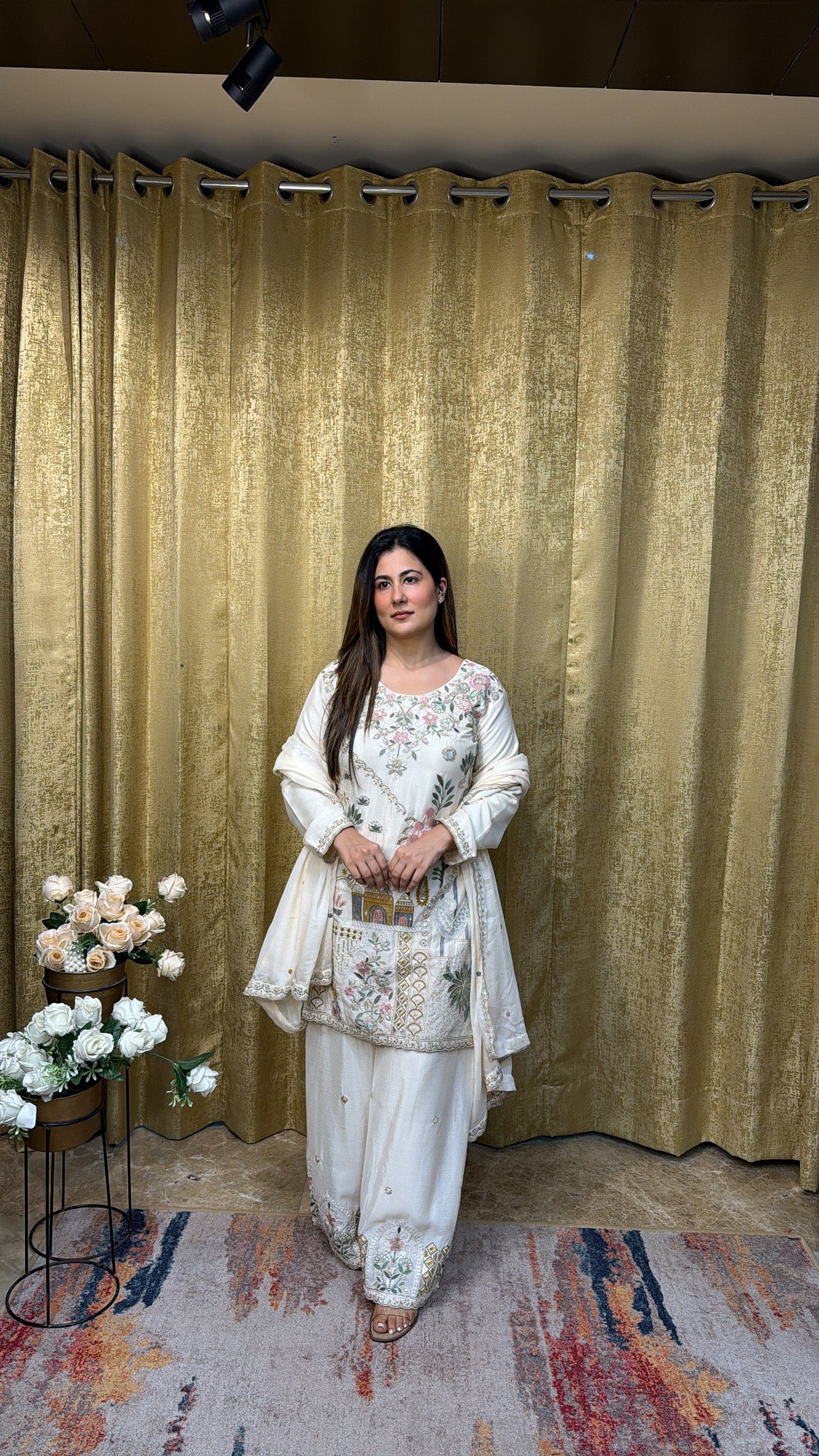 Meera suit set