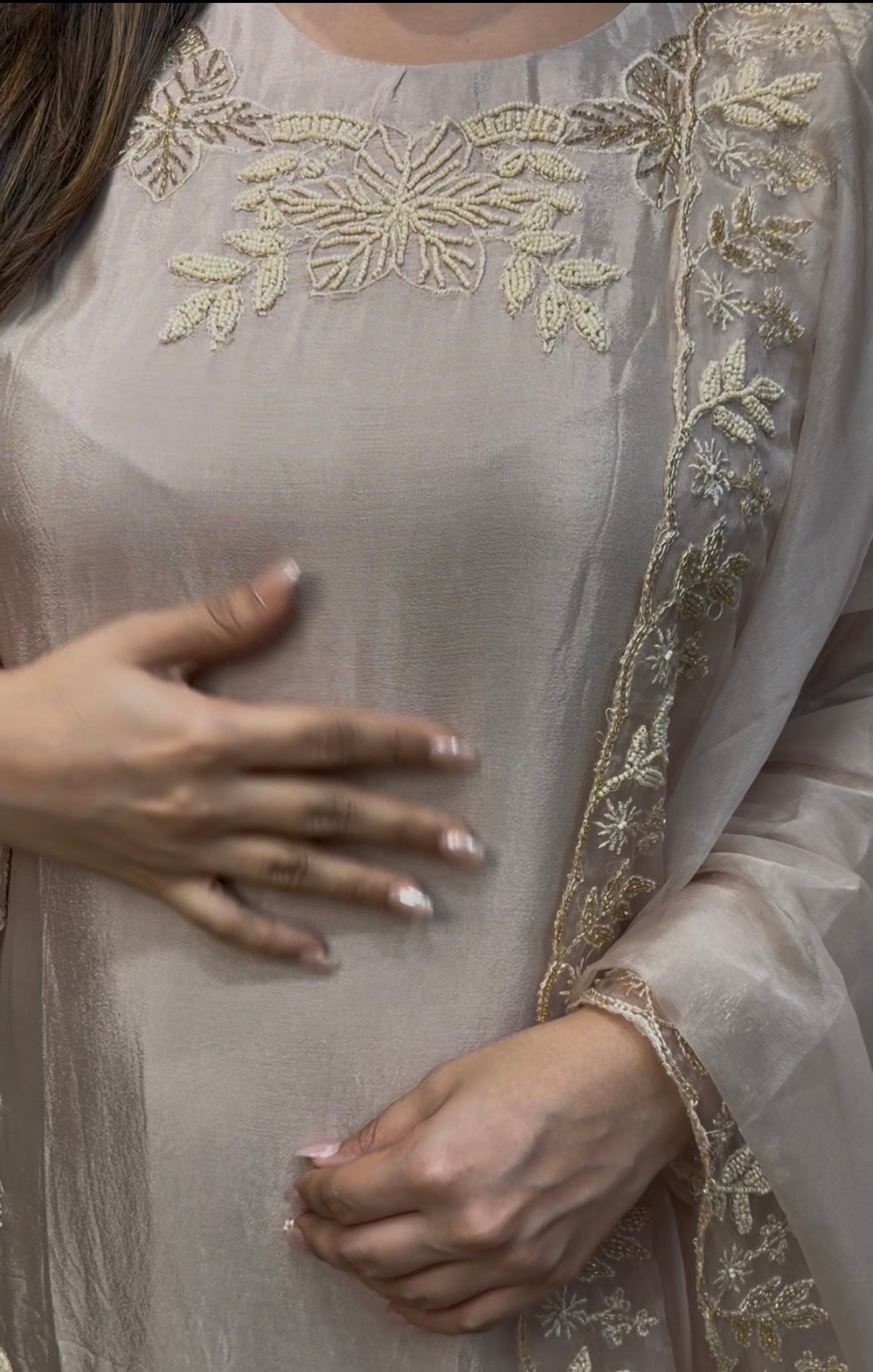 Pakiza Suit