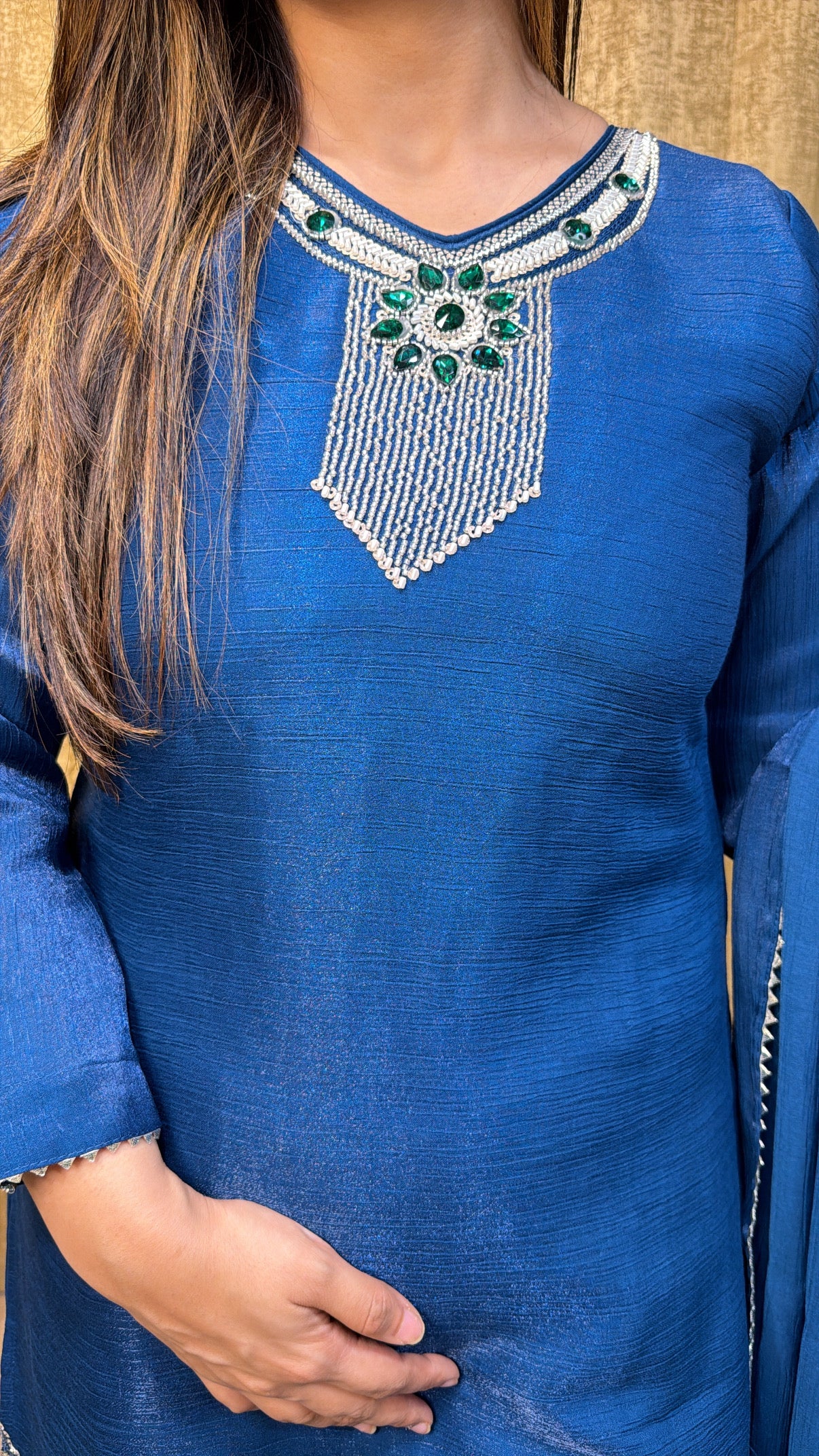 Neyra suit set
