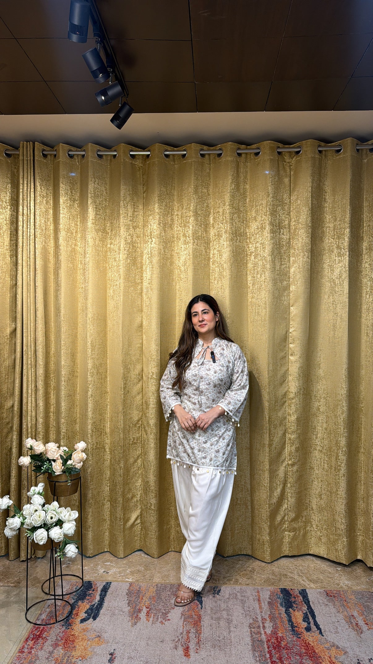 IVORY BLOOM FARSHI