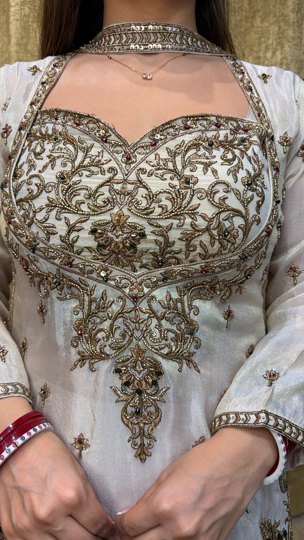 Zari noor