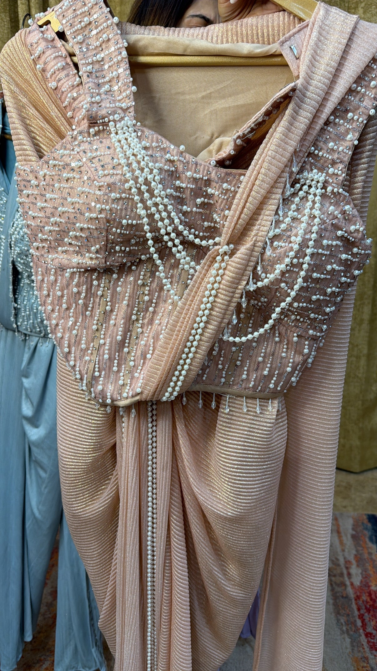 Aazeen drape