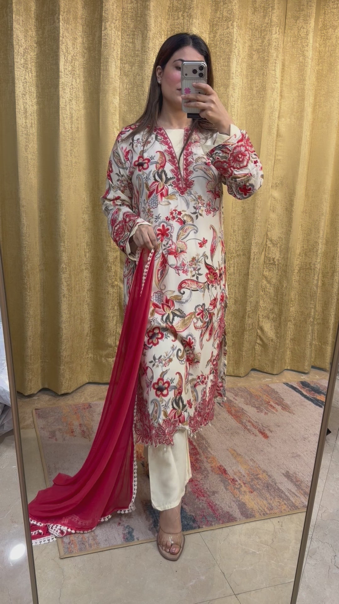 POISED FLORAL SET